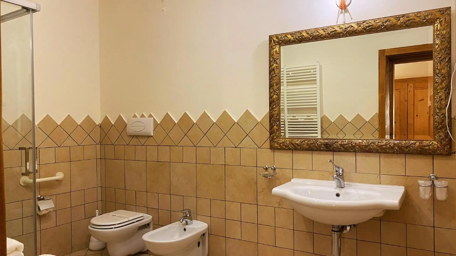 Locanda Al Cacciatore Nervesa della Battaglia Hotel