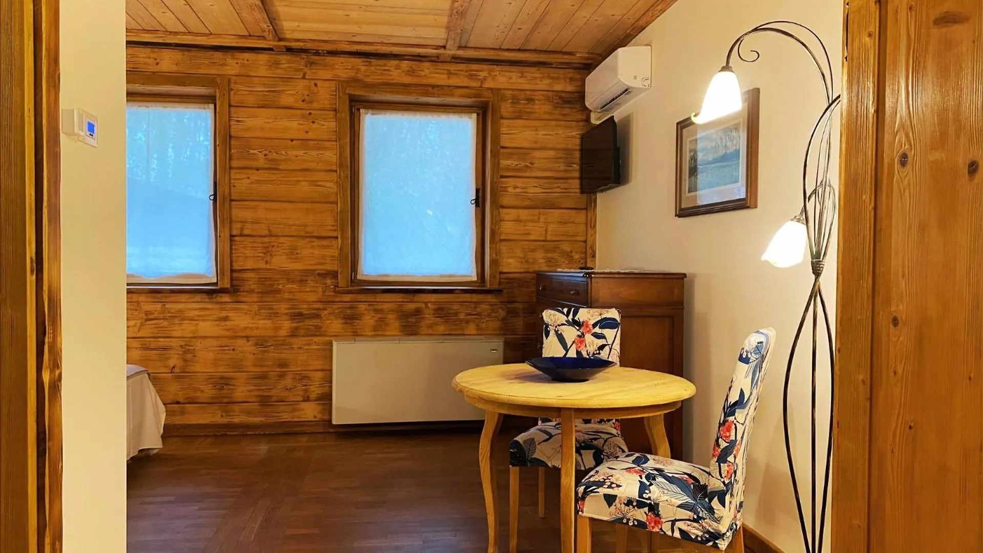 Locanda Al Cacciatore Nervesa della Battaglia 0*,  Italia